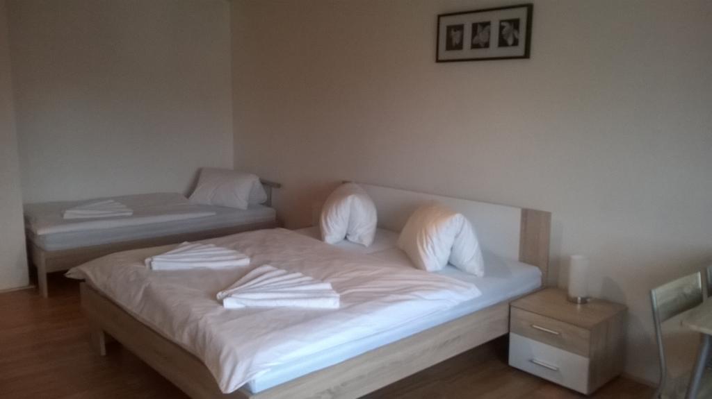 Penzion U Slunce Jaroměř Chambre photo