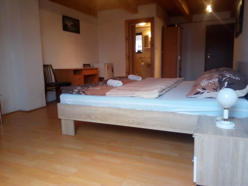 Penzion U Slunce Jaroměř Extérieur photo